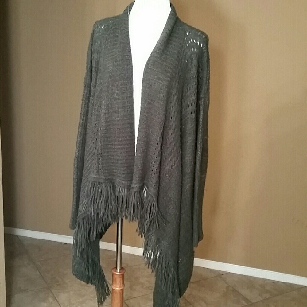 Knox Rose green poncho cardigan sweater